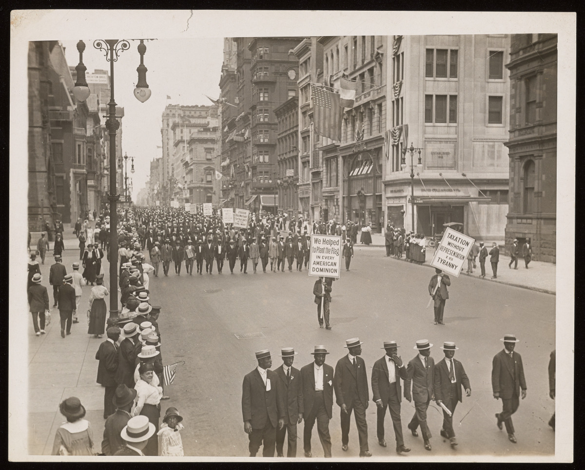 1917 NAACP Silent Protest Parade, Fifth Avenue, New York City | Beinecke  Rare Book & Manuscript Library