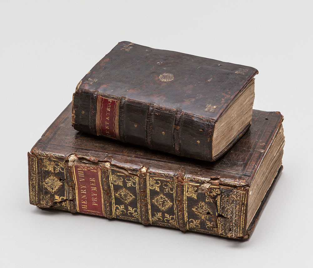 William Tyndale Bible. Старинная Библия. Книги 13 века. Библия средневековья. The book of the century